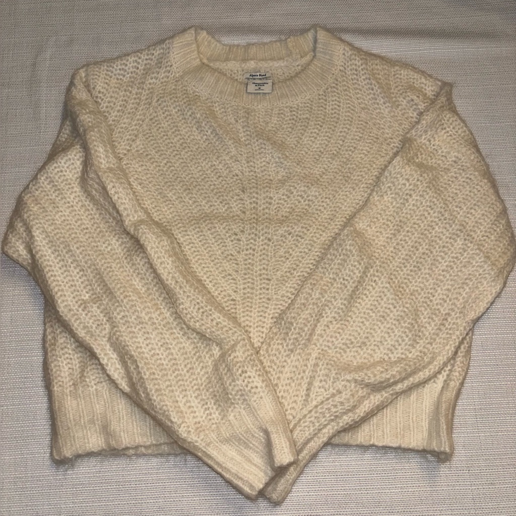 Abercrombie & Fitch Cream Knit Sweater